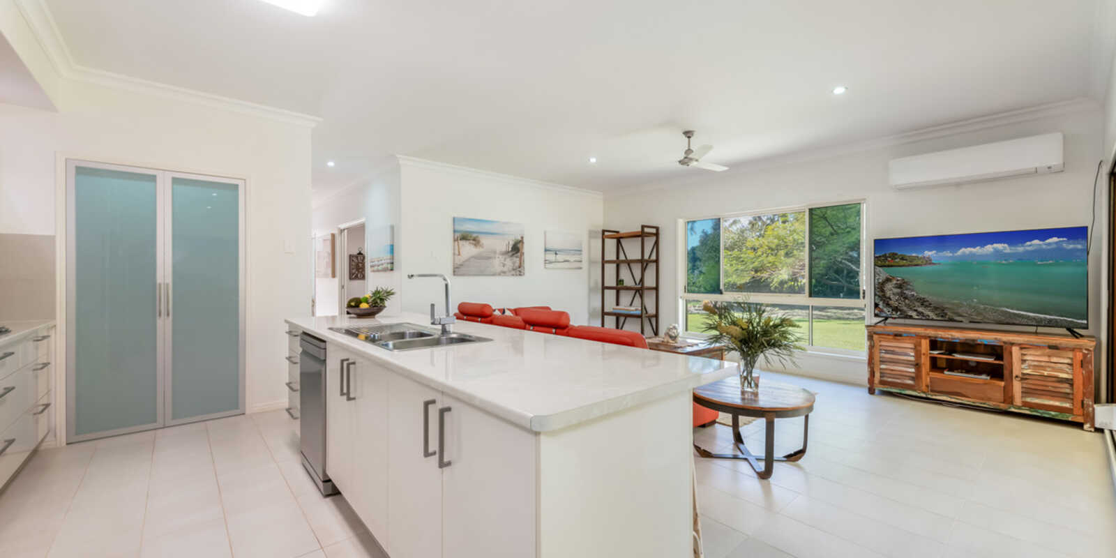 42 Kingfisher Crescent Moore Park Beach 42 Kingfisher Crescent Moore Park Beach