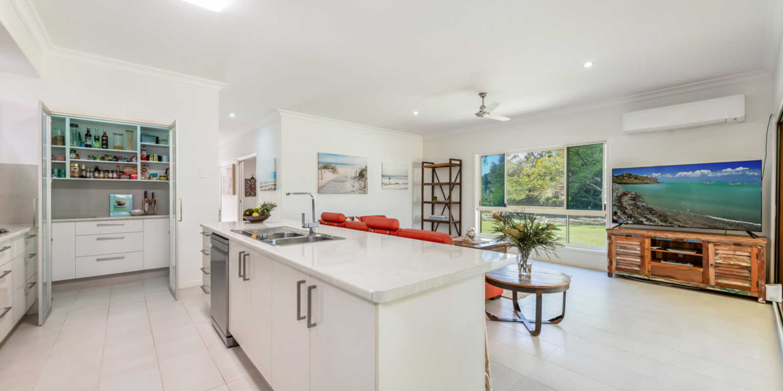 42 Kingfisher Crescent Moore Park Beach 42 Kingfisher Crescent Moore Park Beach