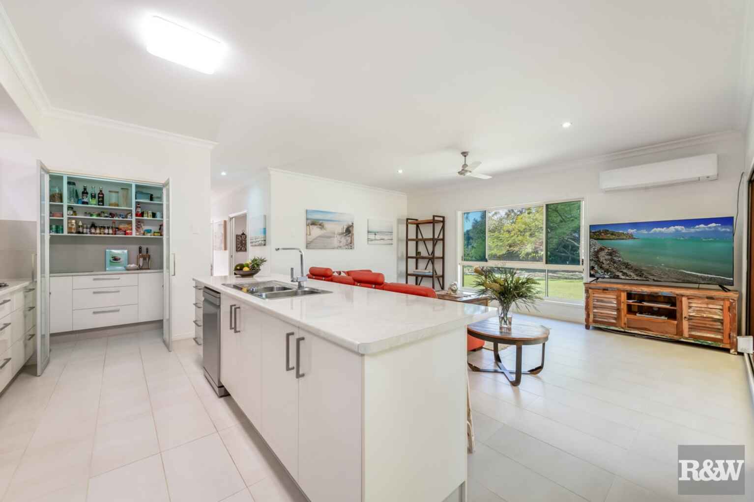 42 Kingfisher Crescent Moore Park Beach 42 Kingfisher Crescent Moore Park Beach