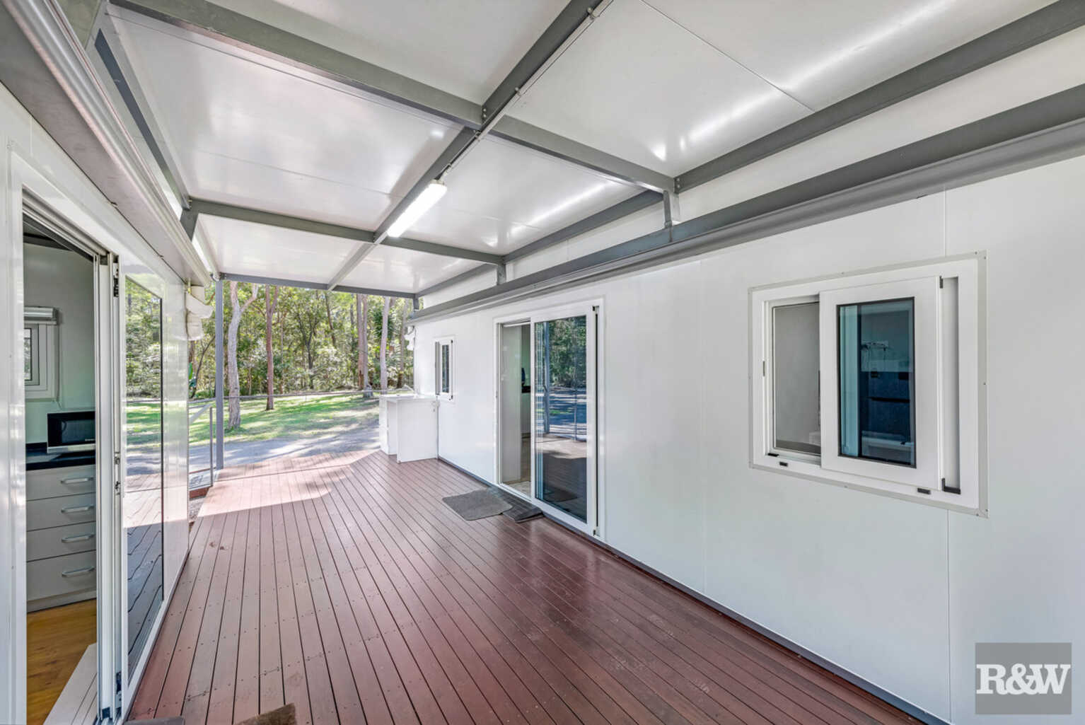 22 Hannah Court Moore Park Beach 22 Hannah Court Moore Park Beach