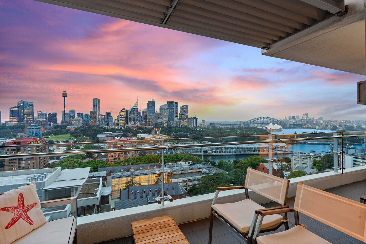 1303/81 Macleay Street Potts Point 1303/81 Macleay Street Potts Point