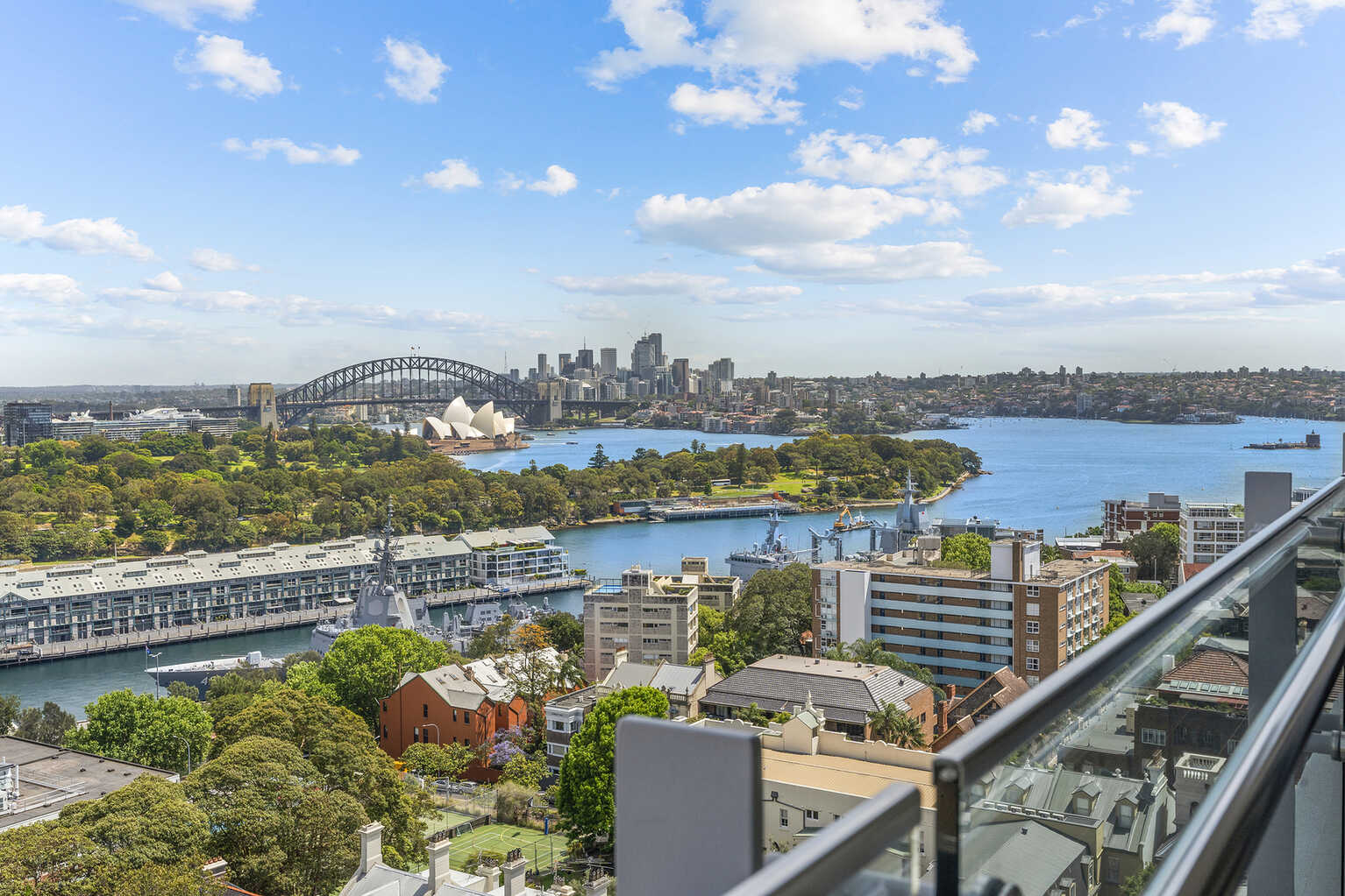 1303/81 Macleay Street Potts Point 1303/81 Macleay Street Potts Point