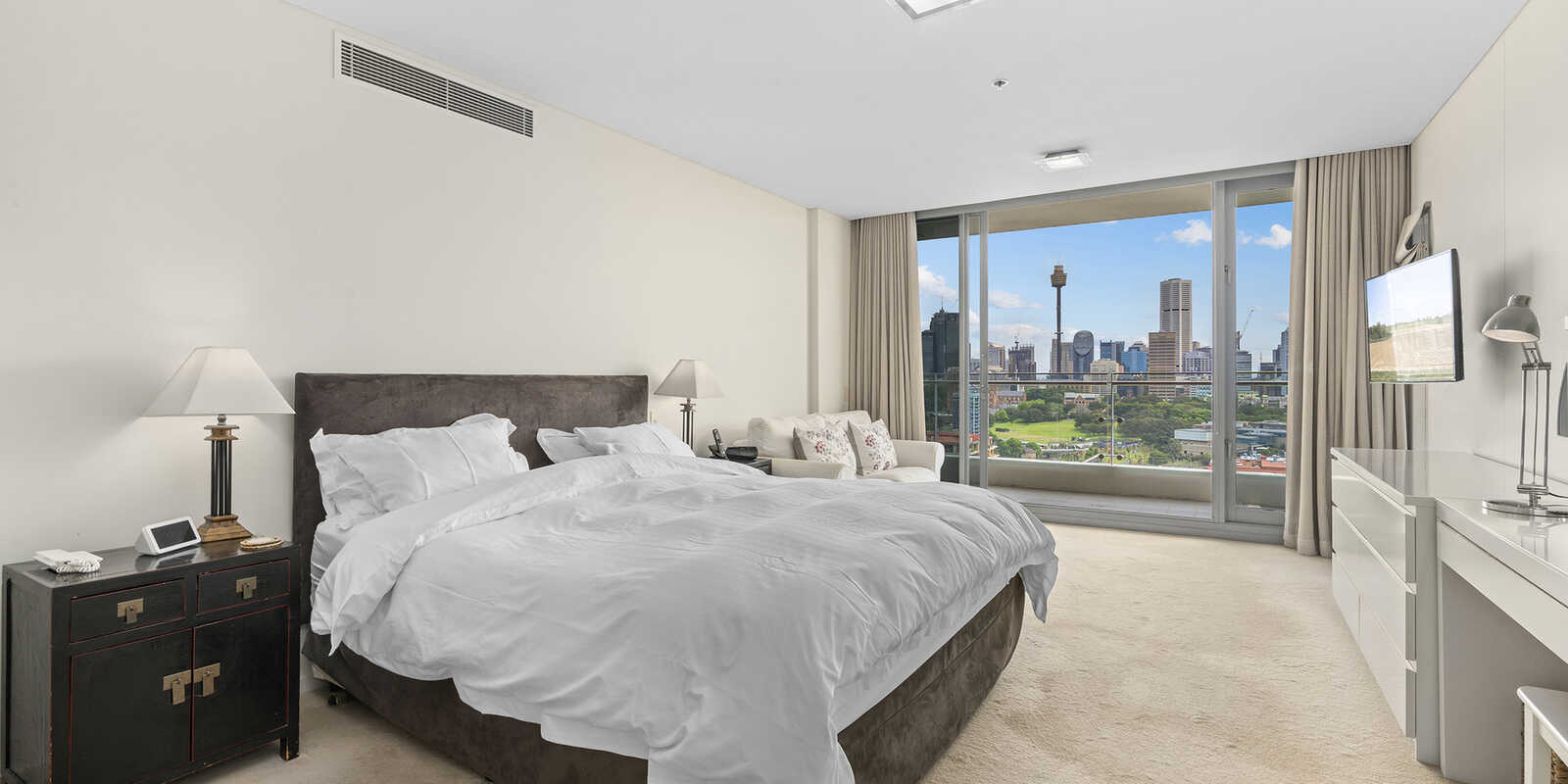 1303/81 Macleay Street Potts Point 1303/81 Macleay Street Potts Point