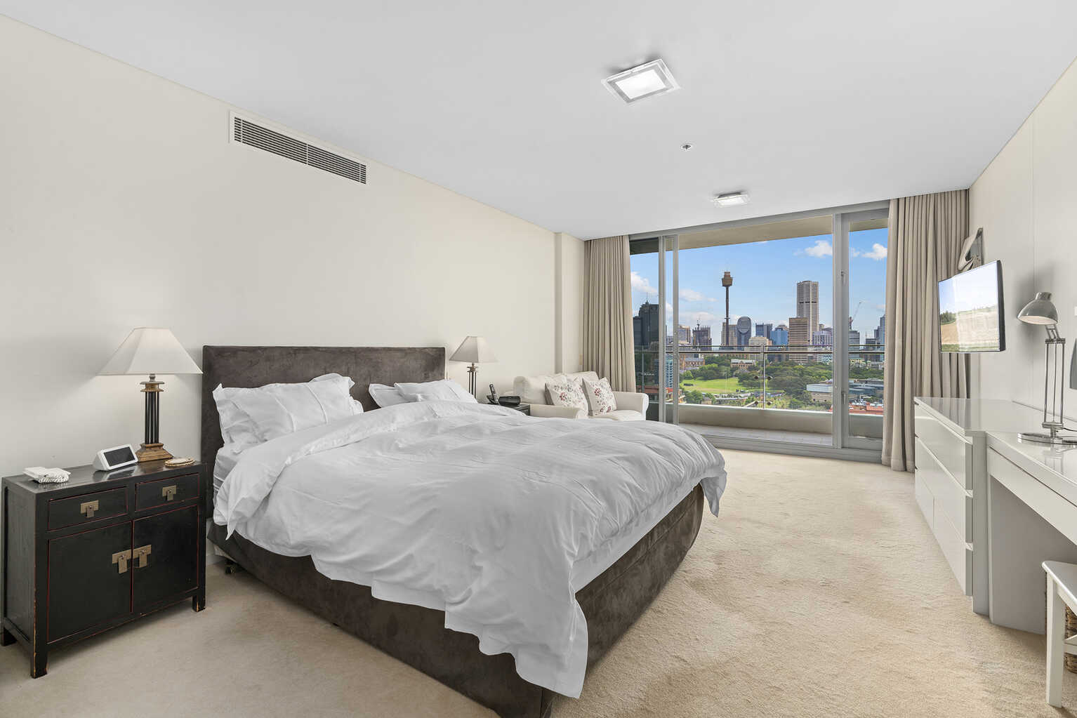1303/81 Macleay Street Potts Point 1303/81 Macleay Street Potts Point