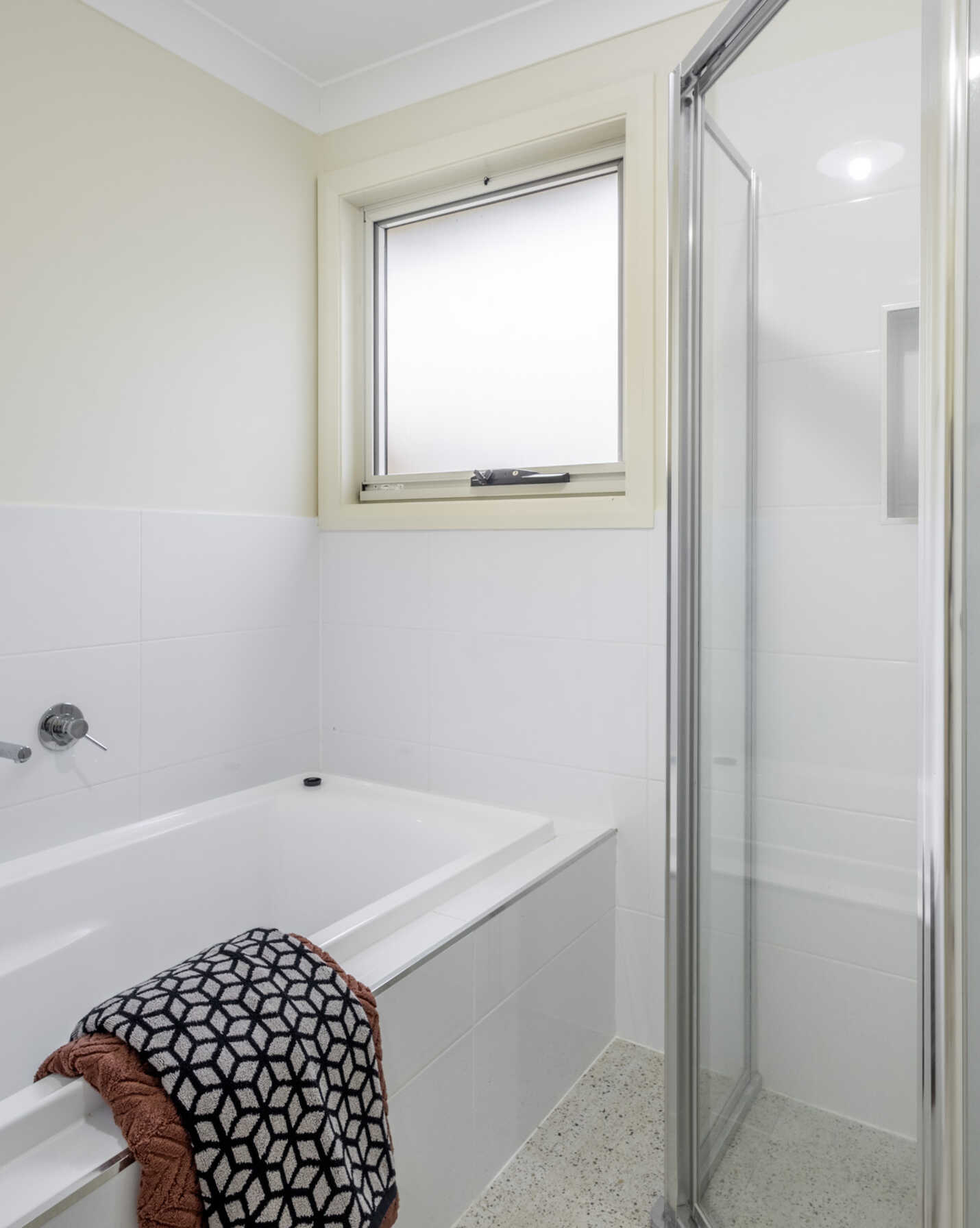 6 Harley Avenue Mount Victoria, Victoria - Thumbnail 6