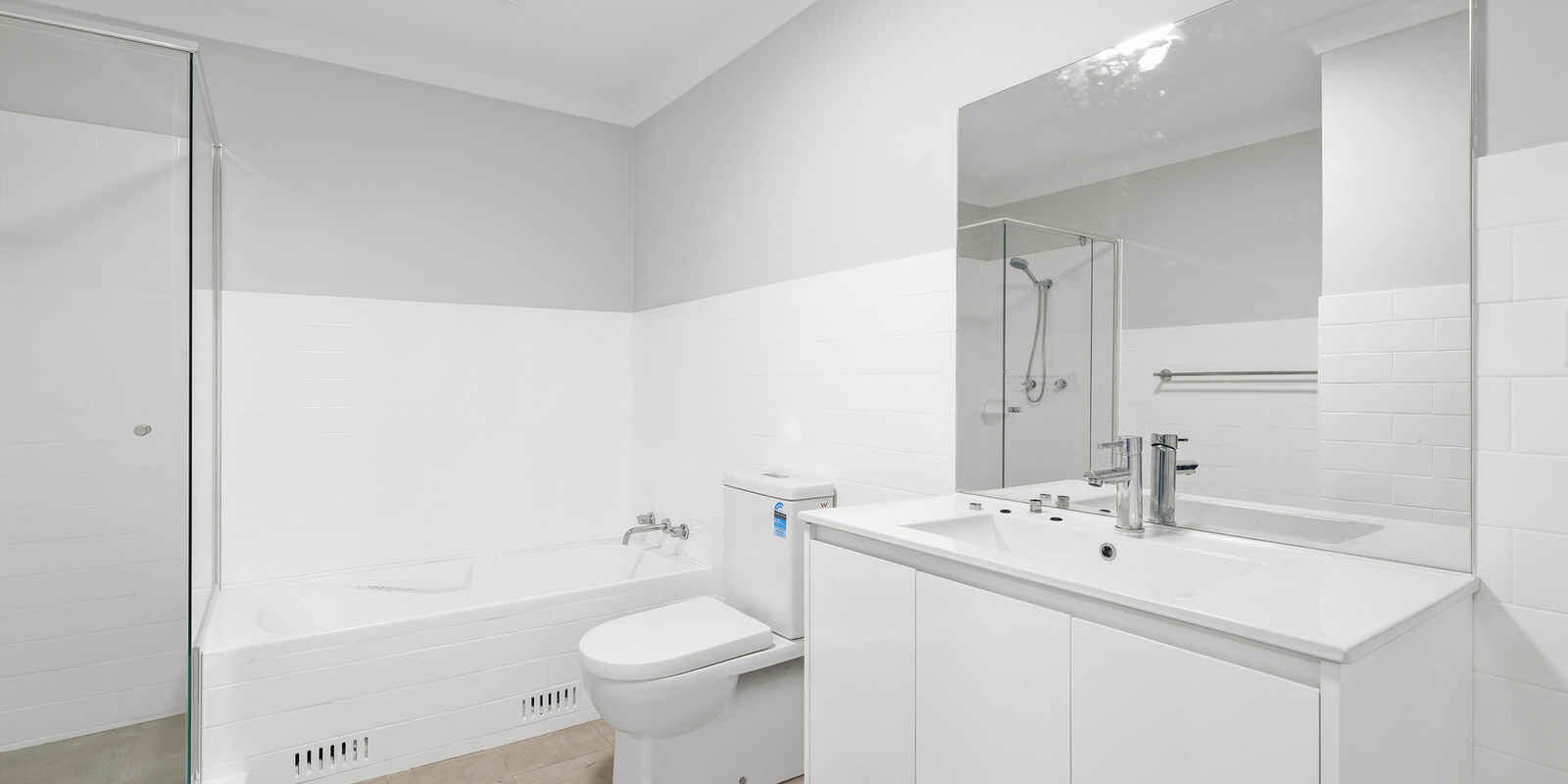 27/13 Hampden Street Beverly Hills