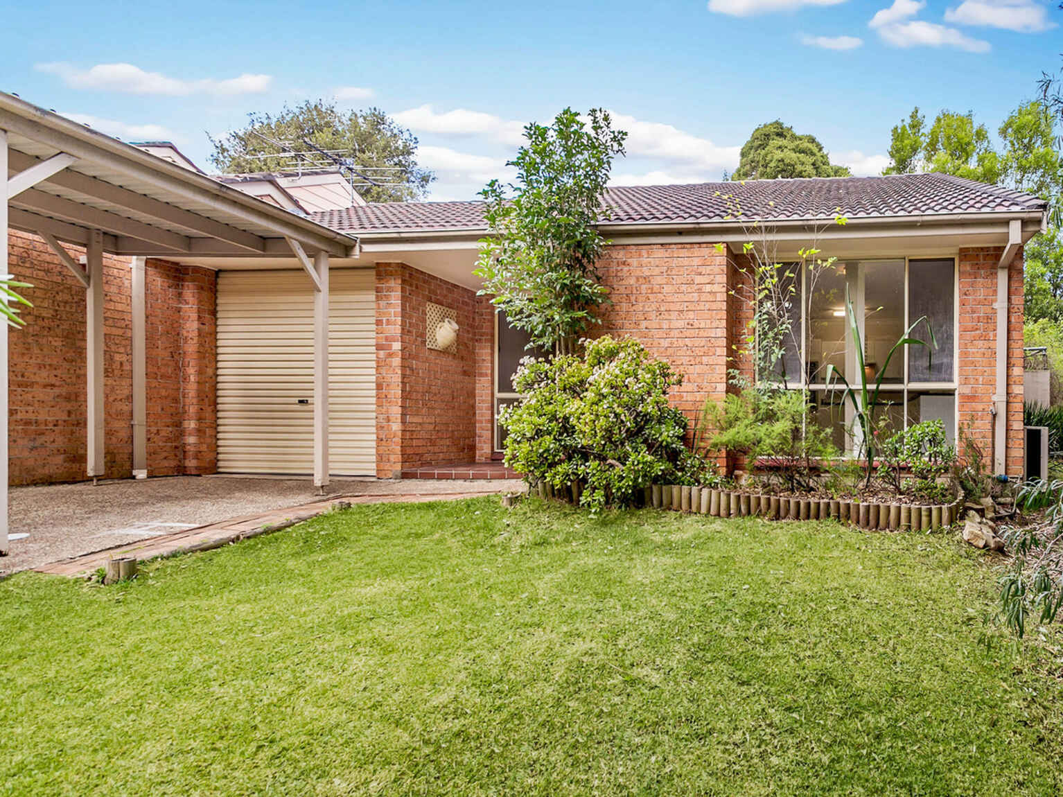 20/4 Fisher Street West Wollongong