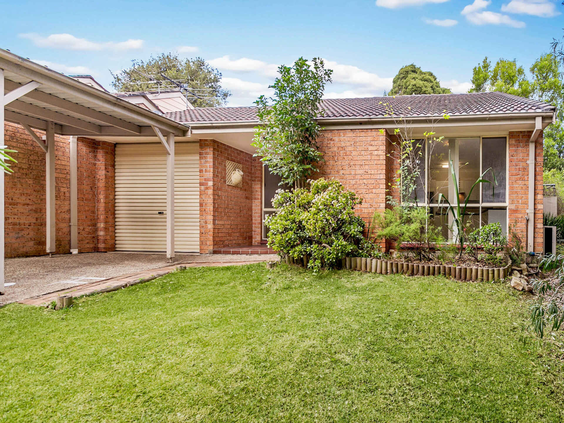 20/4 Fisher Street West Wollongong