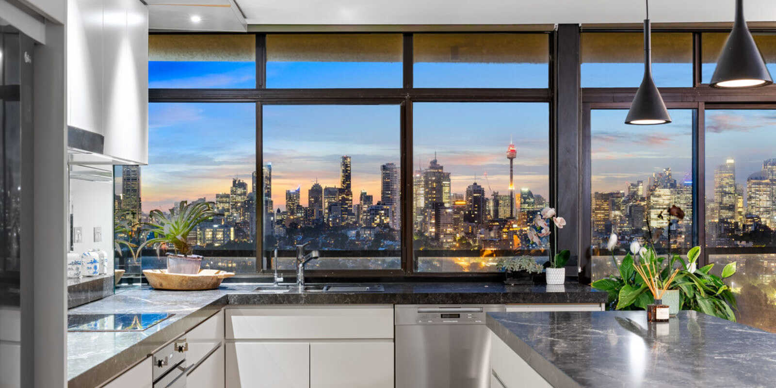 1802/180 Ocean Street Edgecliff