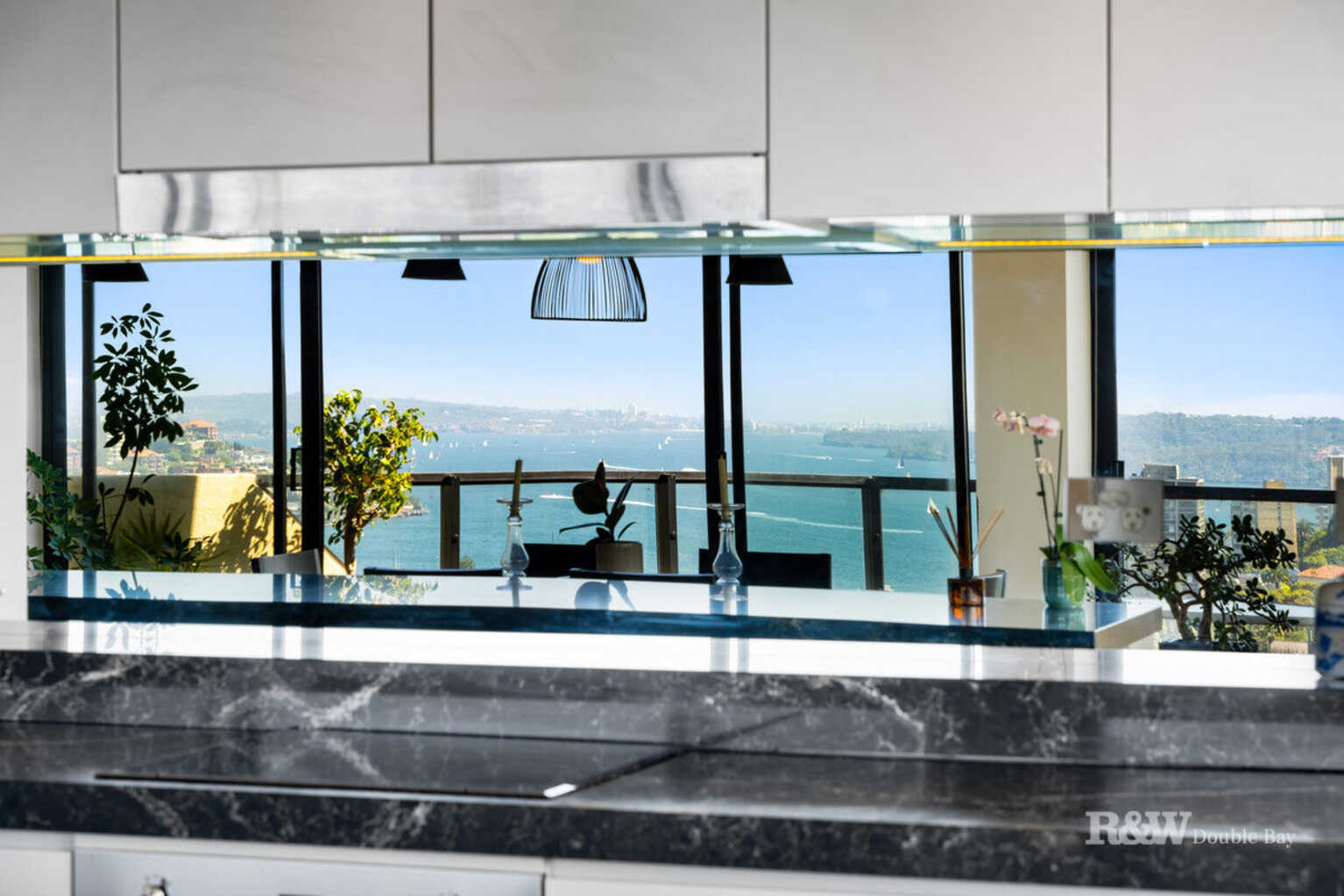 1802/180 Ocean Street Edgecliff