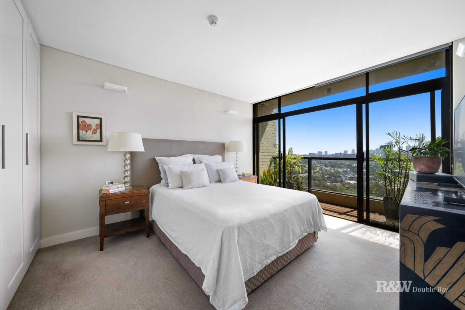 1802/180 Ocean Street Edgecliff