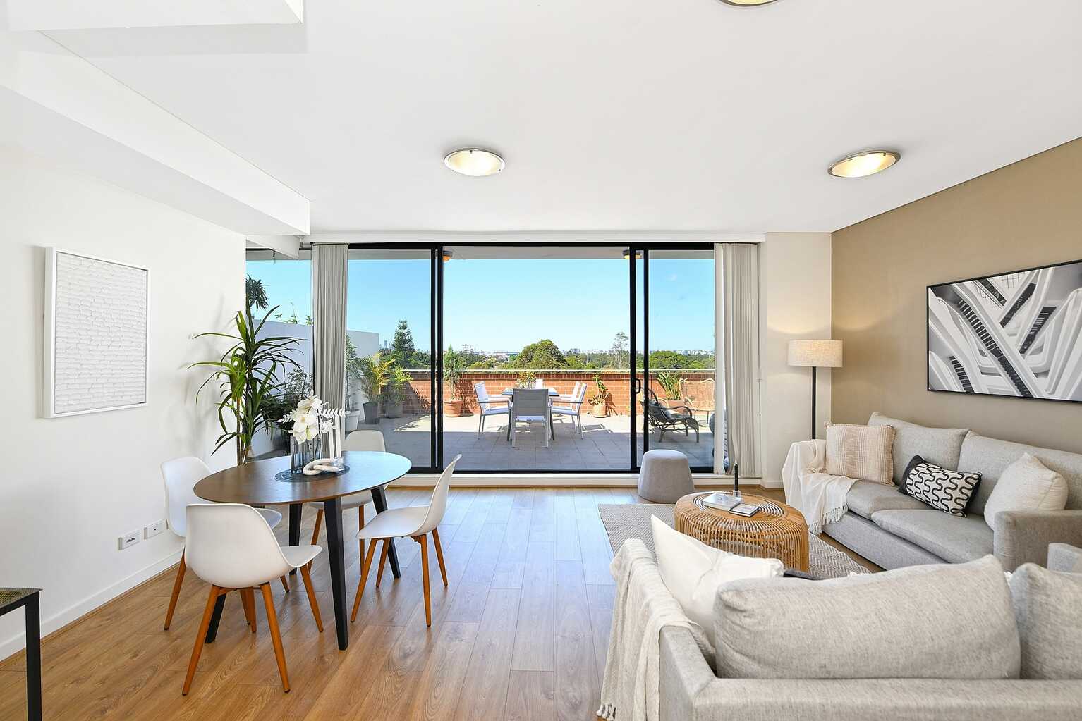 703/4 Brodie Spark Drive Wolli Creek 703/4 Brodie Spark Drive Wolli Creek