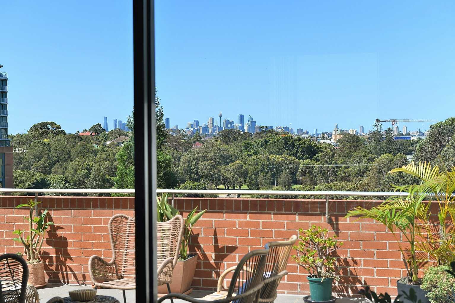 703/4 Brodie Spark Drive Wolli Creek 703/4 Brodie Spark Drive Wolli Creek