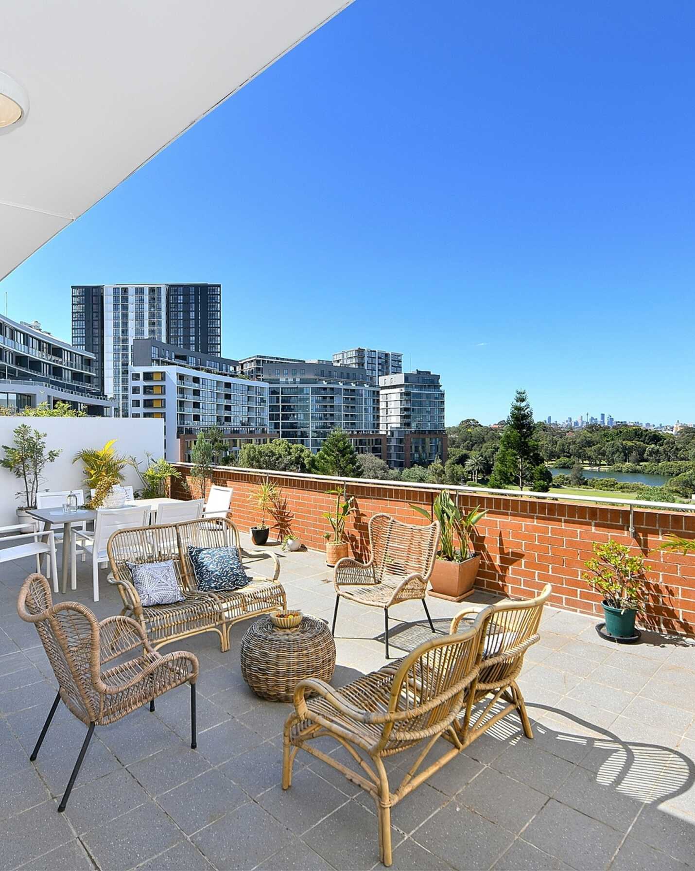 703/4 Brodie Spark Drive Wolli Creek, Creek - Thumbnail 8