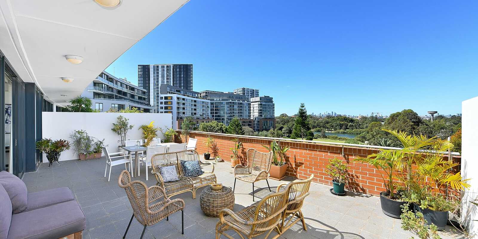 703/4 Brodie Spark Drive Wolli Creek 703/4 Brodie Spark Drive Wolli Creek