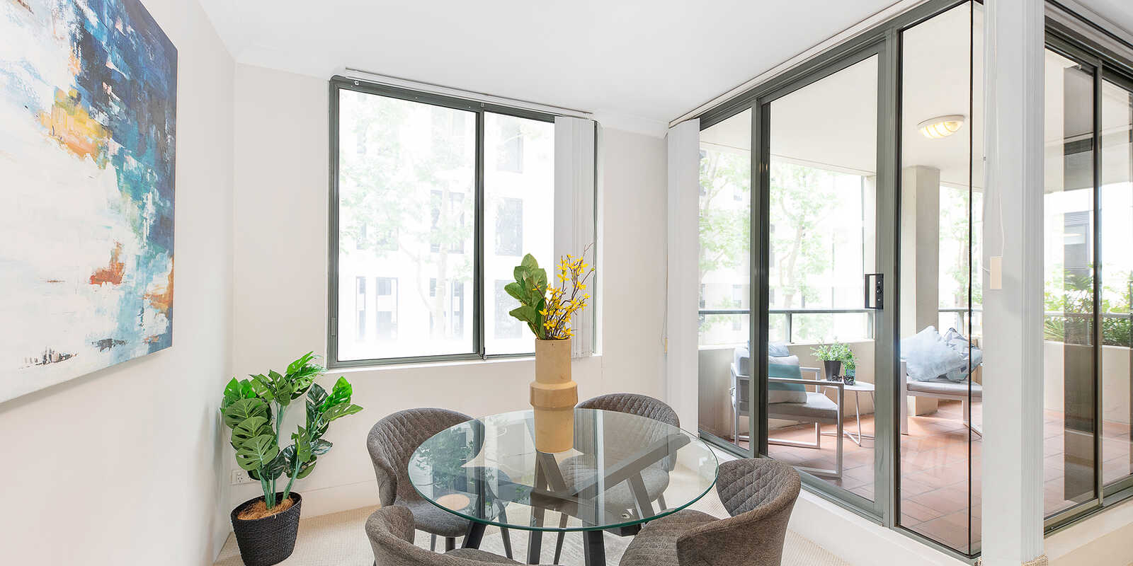 M02/39 McLaren Street North Sydney