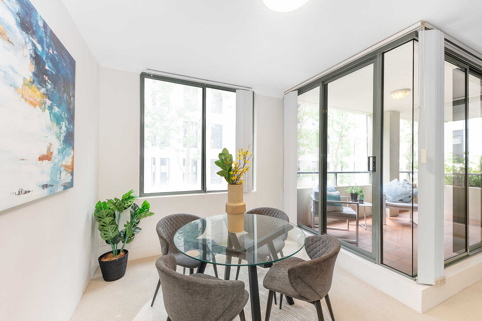 M02/39 McLaren Street North Sydney