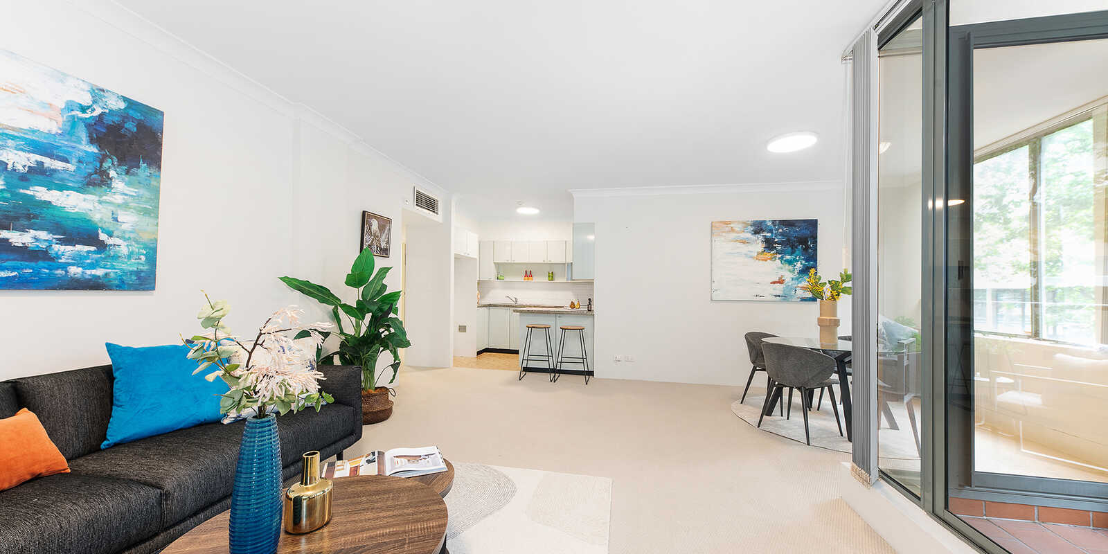 M02/39 McLaren Street North Sydney