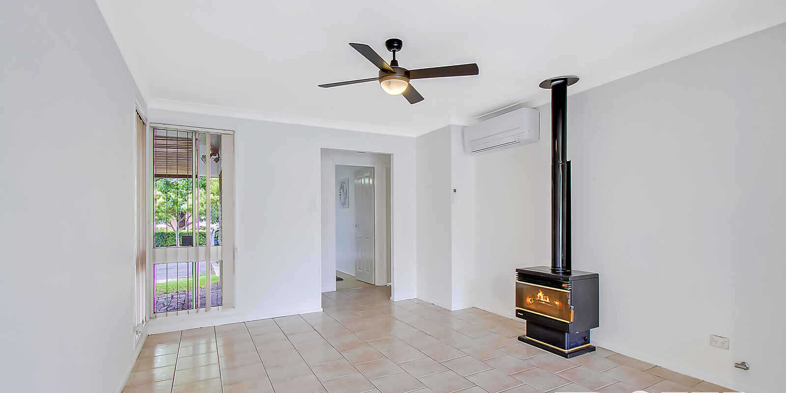 115 Southee Circuit Oakhurst 115 Southee Circuit Oakhurst