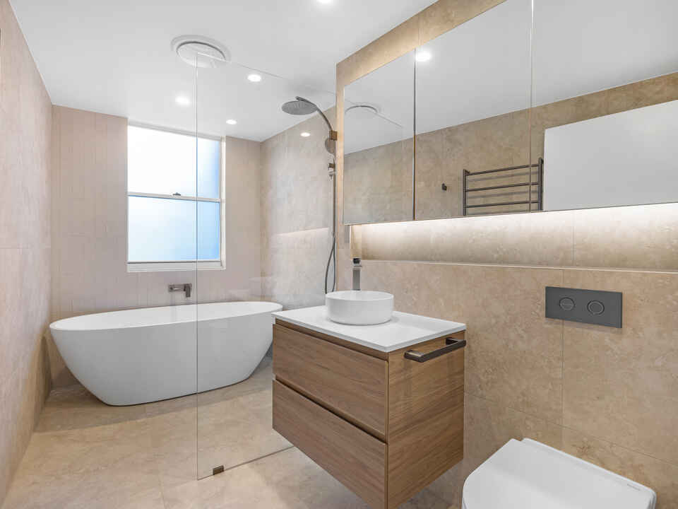 2B/3 Campbell Parade Bondi Beach