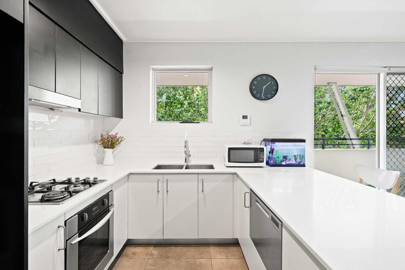 20/20 Close Street Canterbury