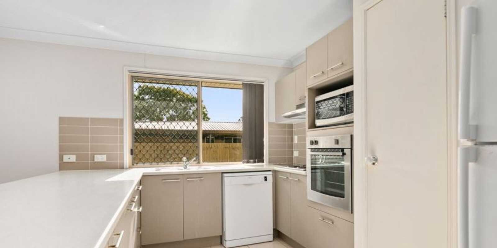 25 Grant Road Morayfield 25 Grant Road Morayfield