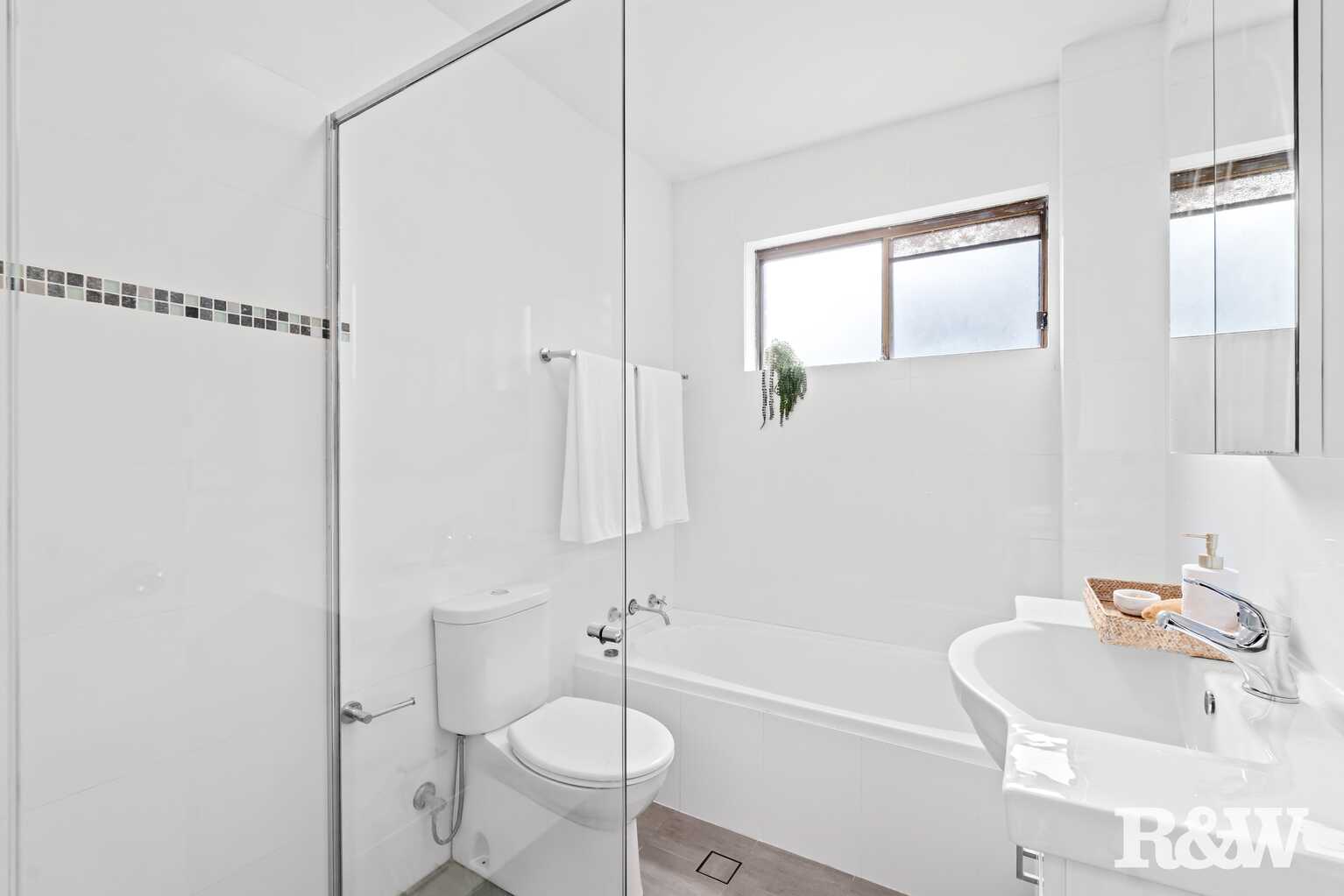 2/84-86 Henry Parry Drive Gosford 2/84-86 Henry Parry Drive Gosford