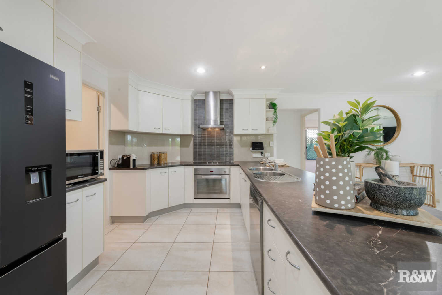 8 Hillcrest Court Bargara 8 Hillcrest Court Bargara