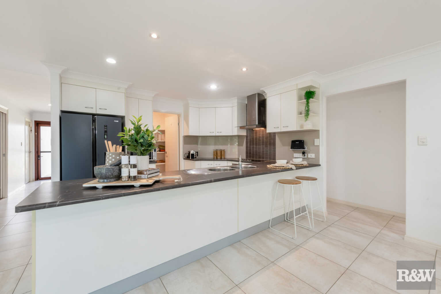 8 Hillcrest Court Bargara 8 Hillcrest Court Bargara