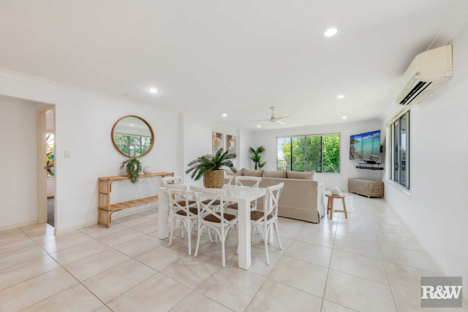 8 Hillcrest Court Bargara 8 Hillcrest Court Bargara