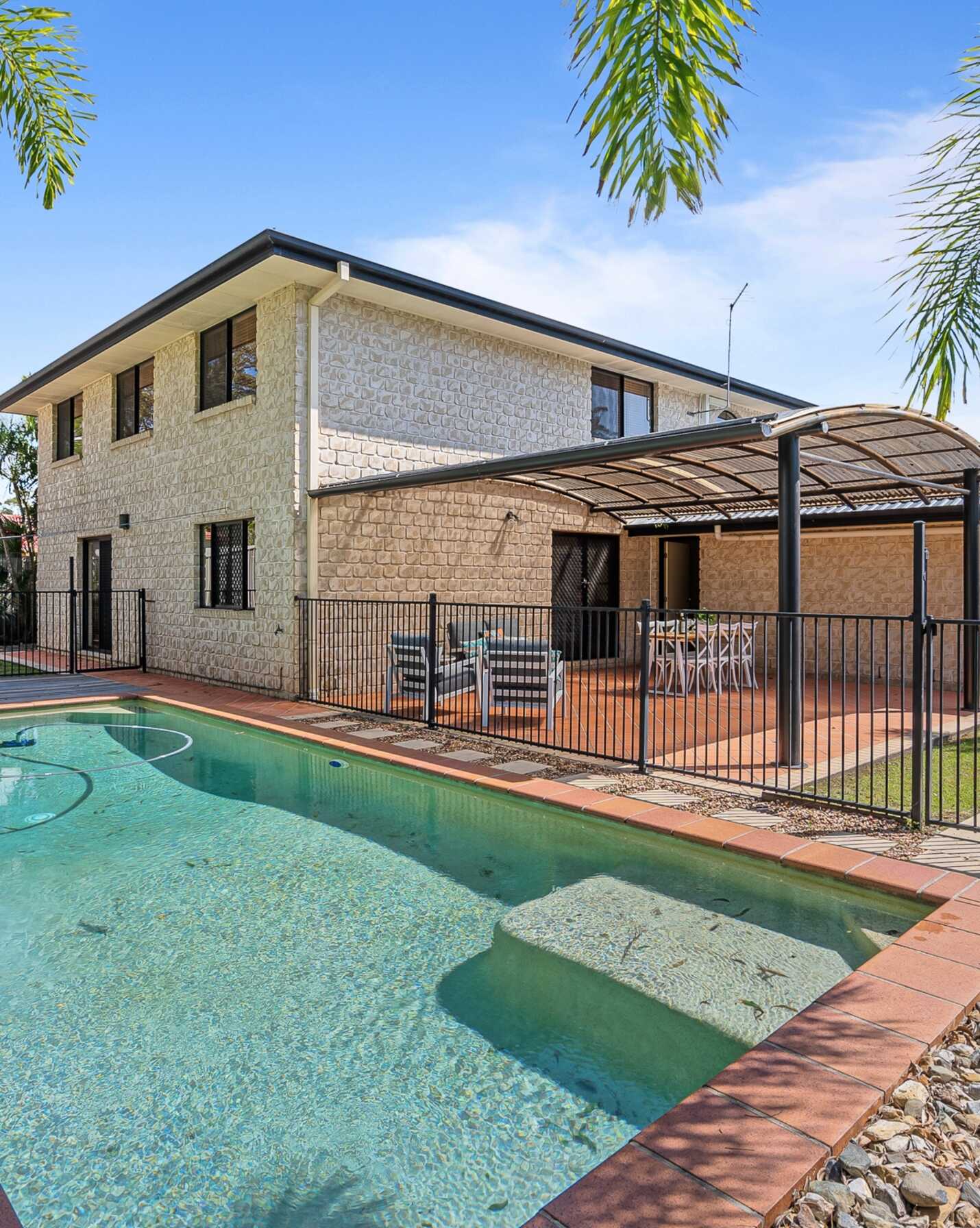 10 Crebra Court Bellmere, Bellmere - Thumbnail 2