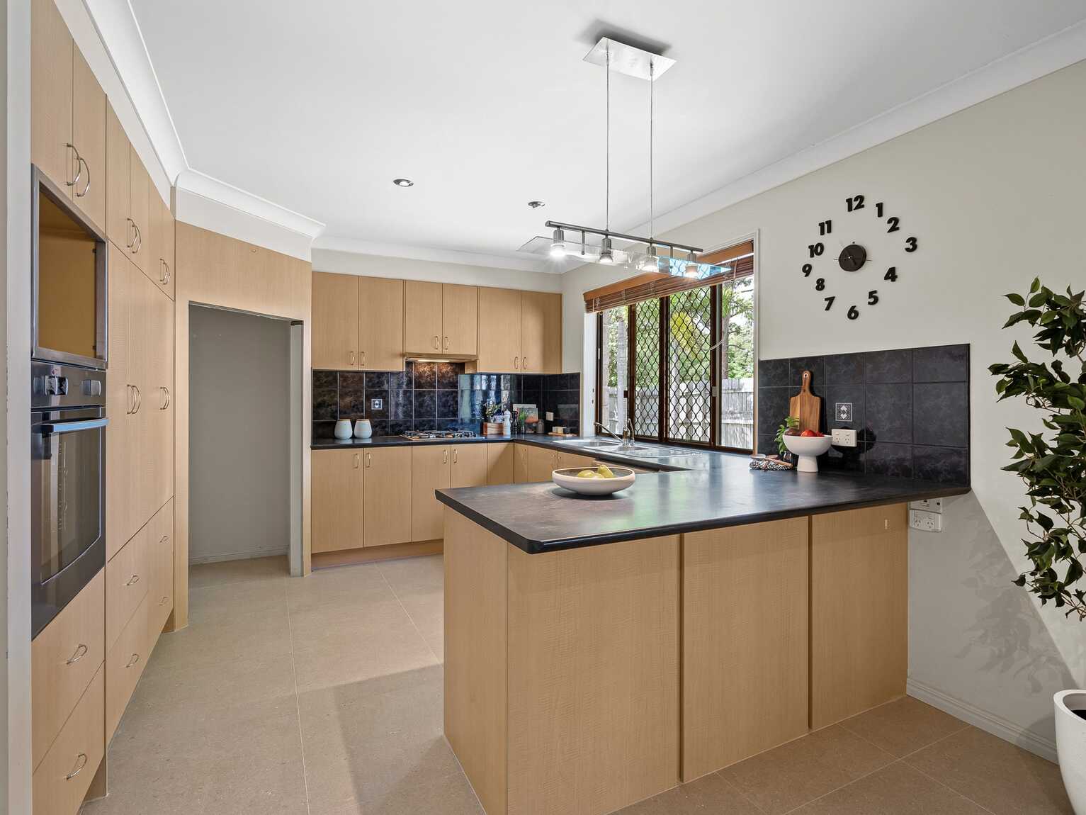 10 Crebra Court Bellmere 10 Crebra Court Bellmere