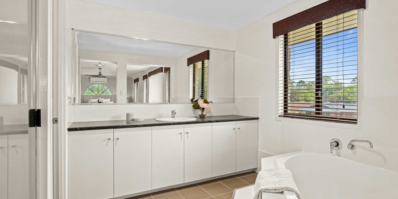 10 Crebra Court Bellmere 10 Crebra Court Bellmere