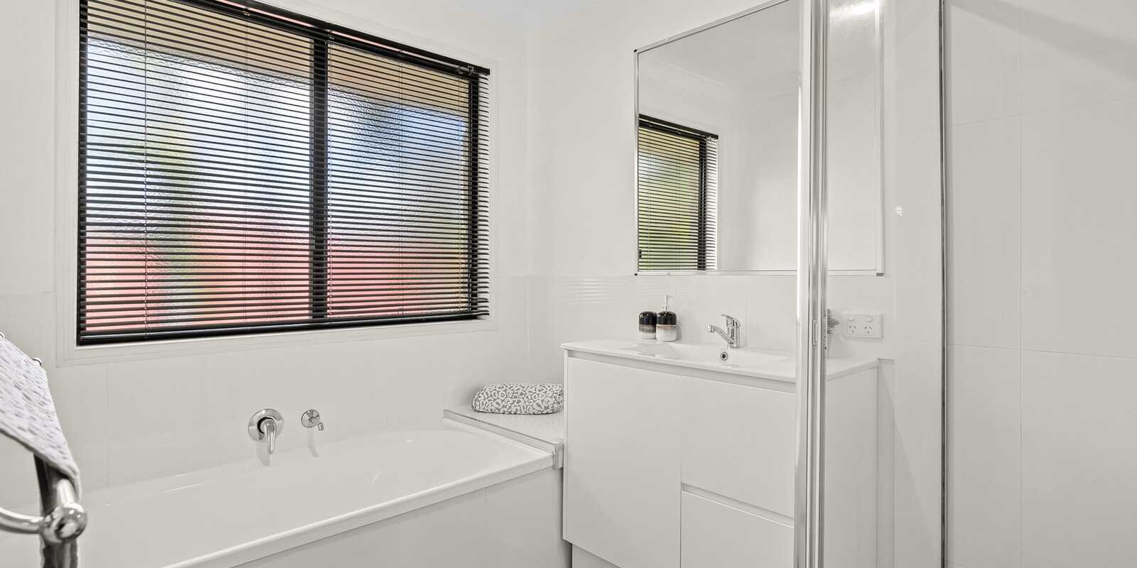 10 Crebra Court Bellmere 10 Crebra Court Bellmere
