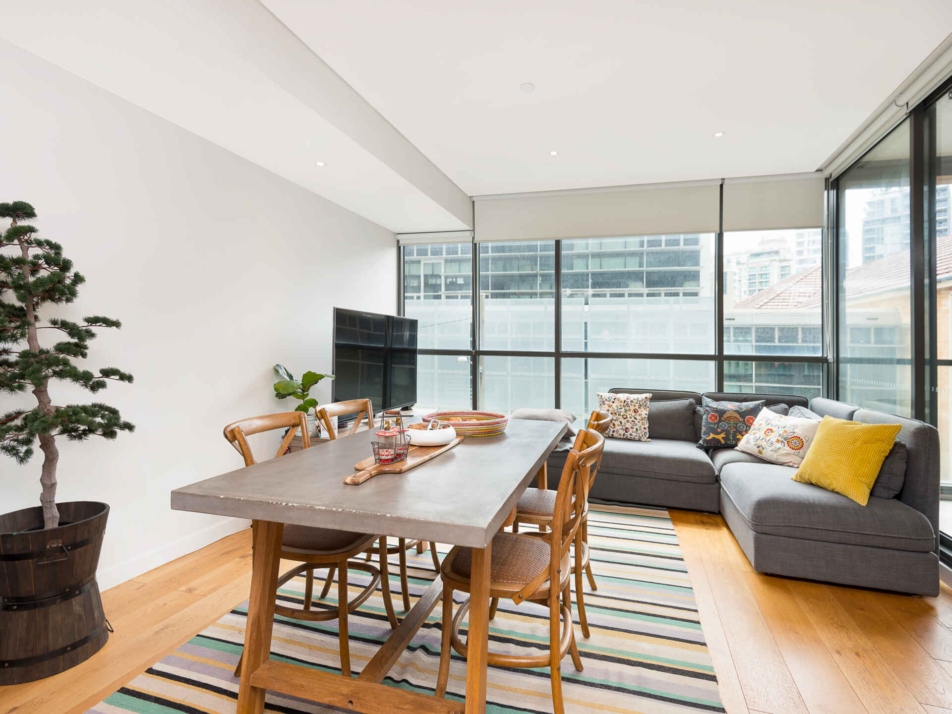 217/225 Pacific Highway North Sydney