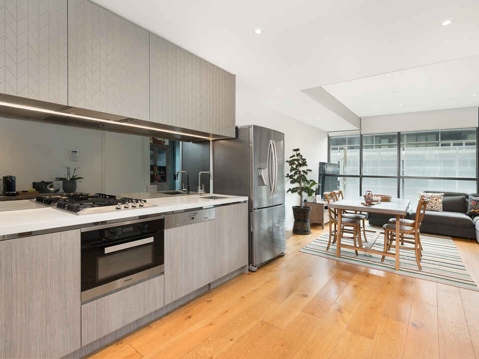 217/225 Pacific Highway North Sydney