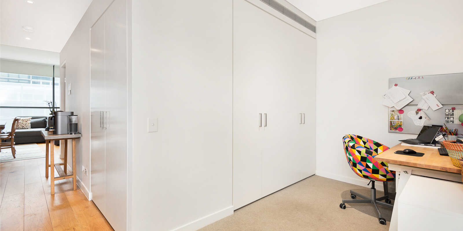 217/225 Pacific Highway North Sydney