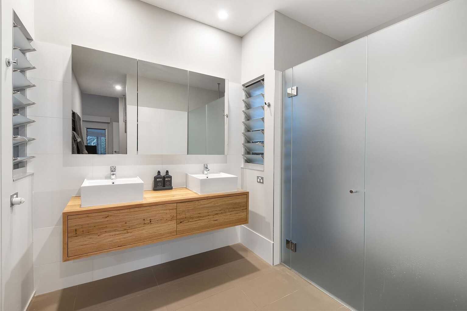 25 Whitehaven Parade Yaroomba 25 Whitehaven Parade Yaroomba