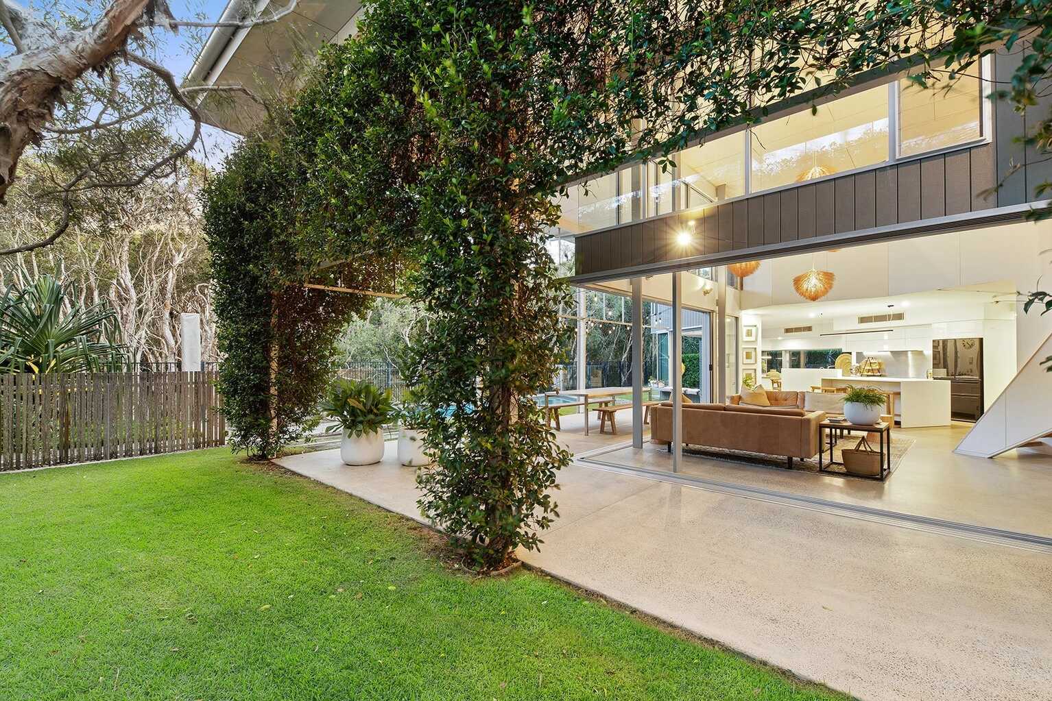25 Whitehaven Parade Yaroomba 25 Whitehaven Parade Yaroomba