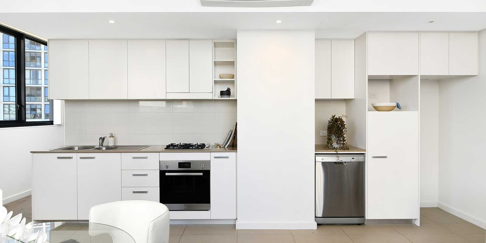 1104/12 Brodie Spark Drive Wolli Creek 1104/12 Brodie Spark Drive Wolli Creek