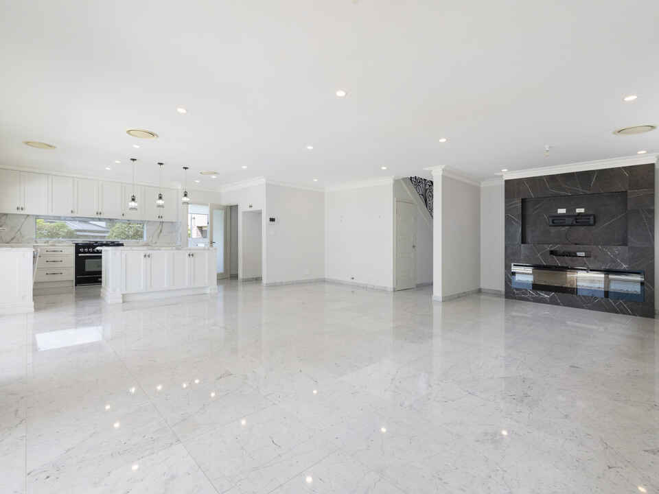 8 Chesterton Avenue North Kellyville