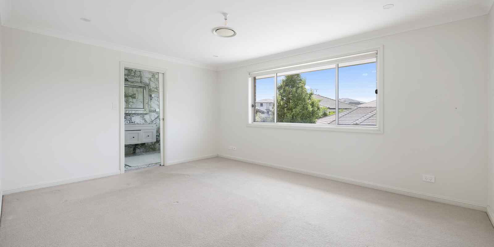 8 Chesterton Avenue North Kellyville