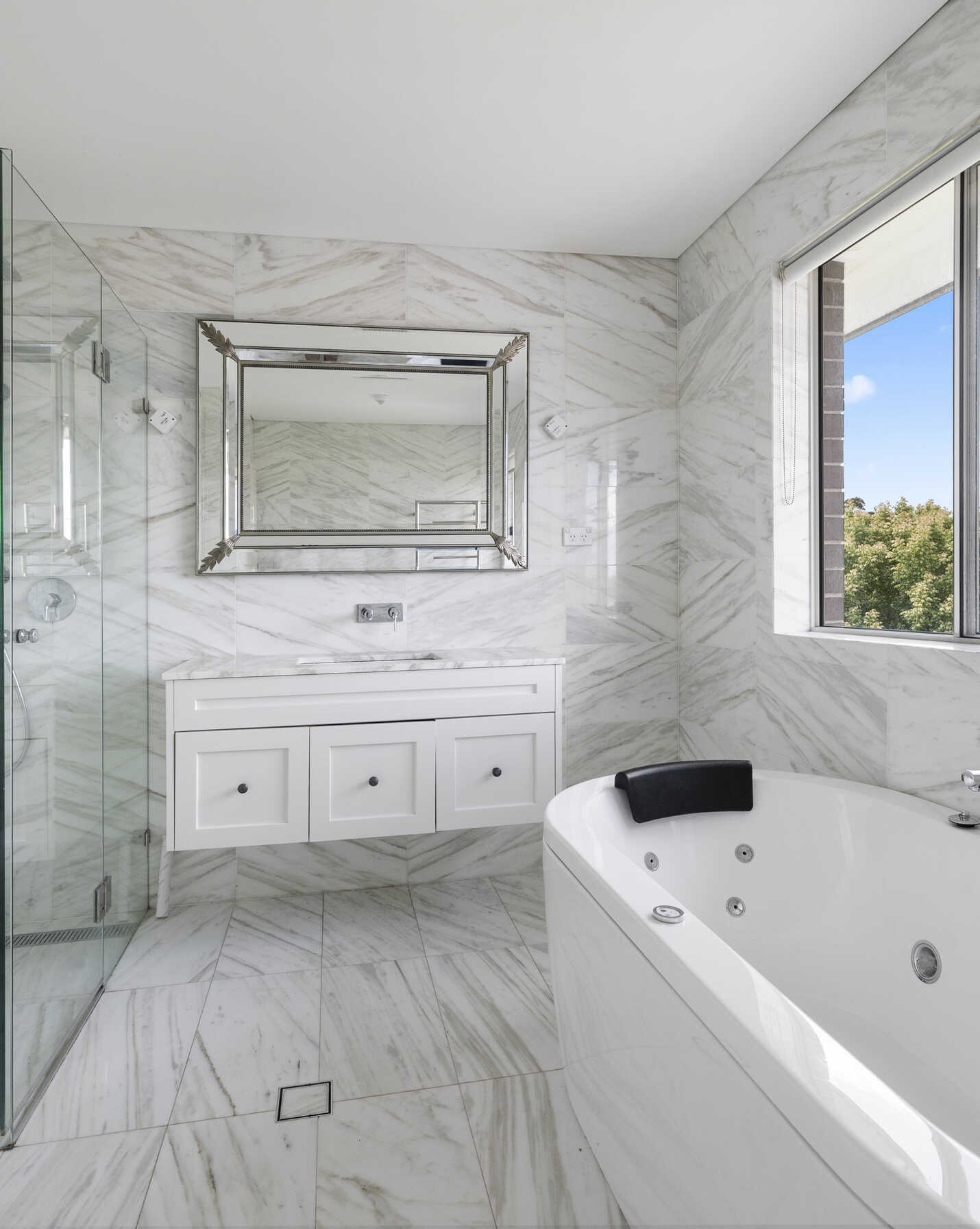 8 Chesterton Avenue North Kellyville, Kellyville - Thumbnail 5