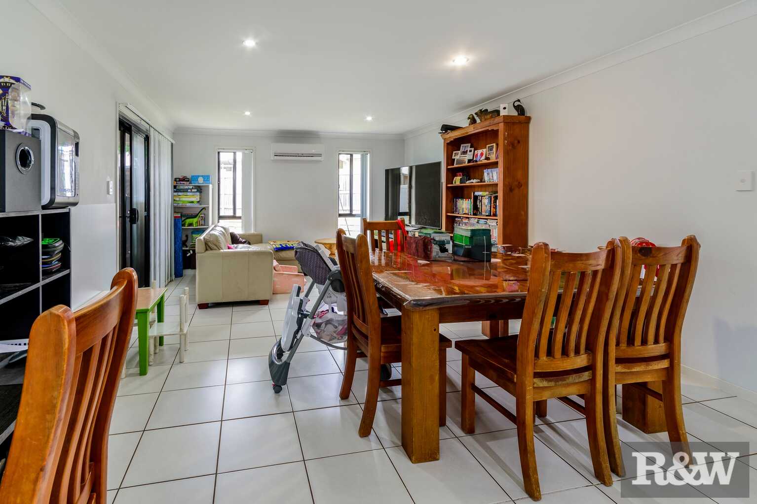 73 Willowleaf Circuit Upper Caboolture 73 Willowleaf Circuit Upper Caboolture