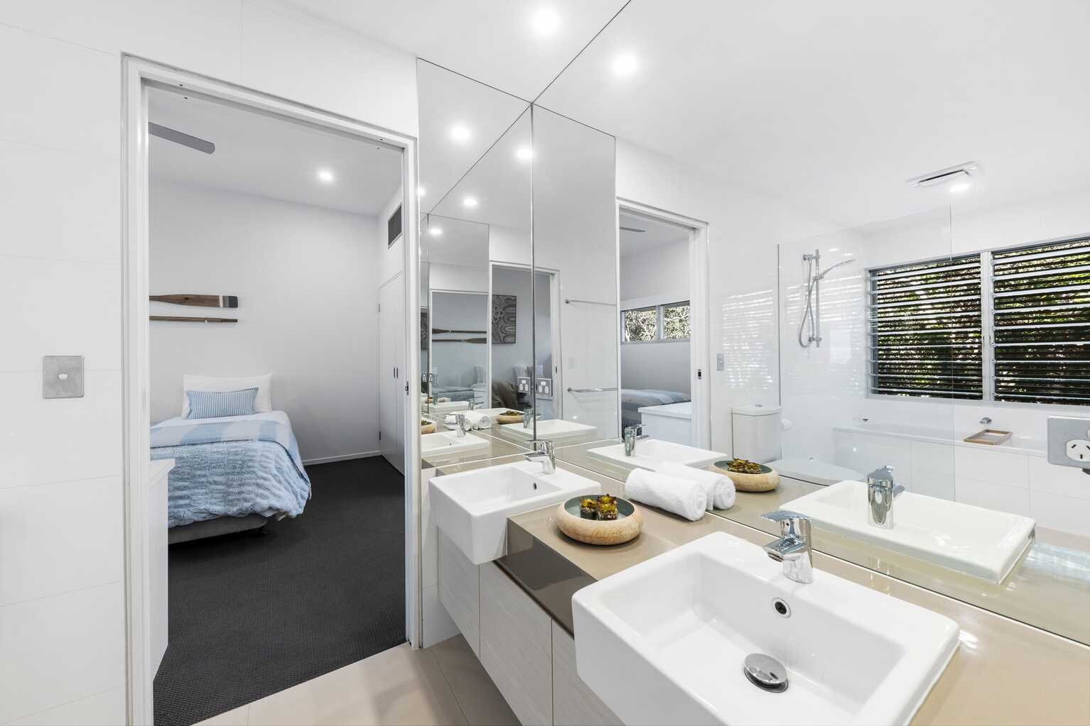 25 Whitehaven Parade Yaroomba 25 Whitehaven Parade Yaroomba