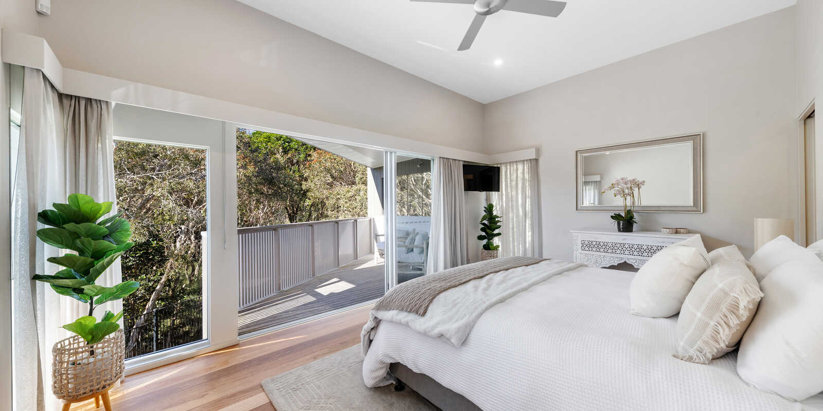 25 Whitehaven Parade Yaroomba 25 Whitehaven Parade Yaroomba
