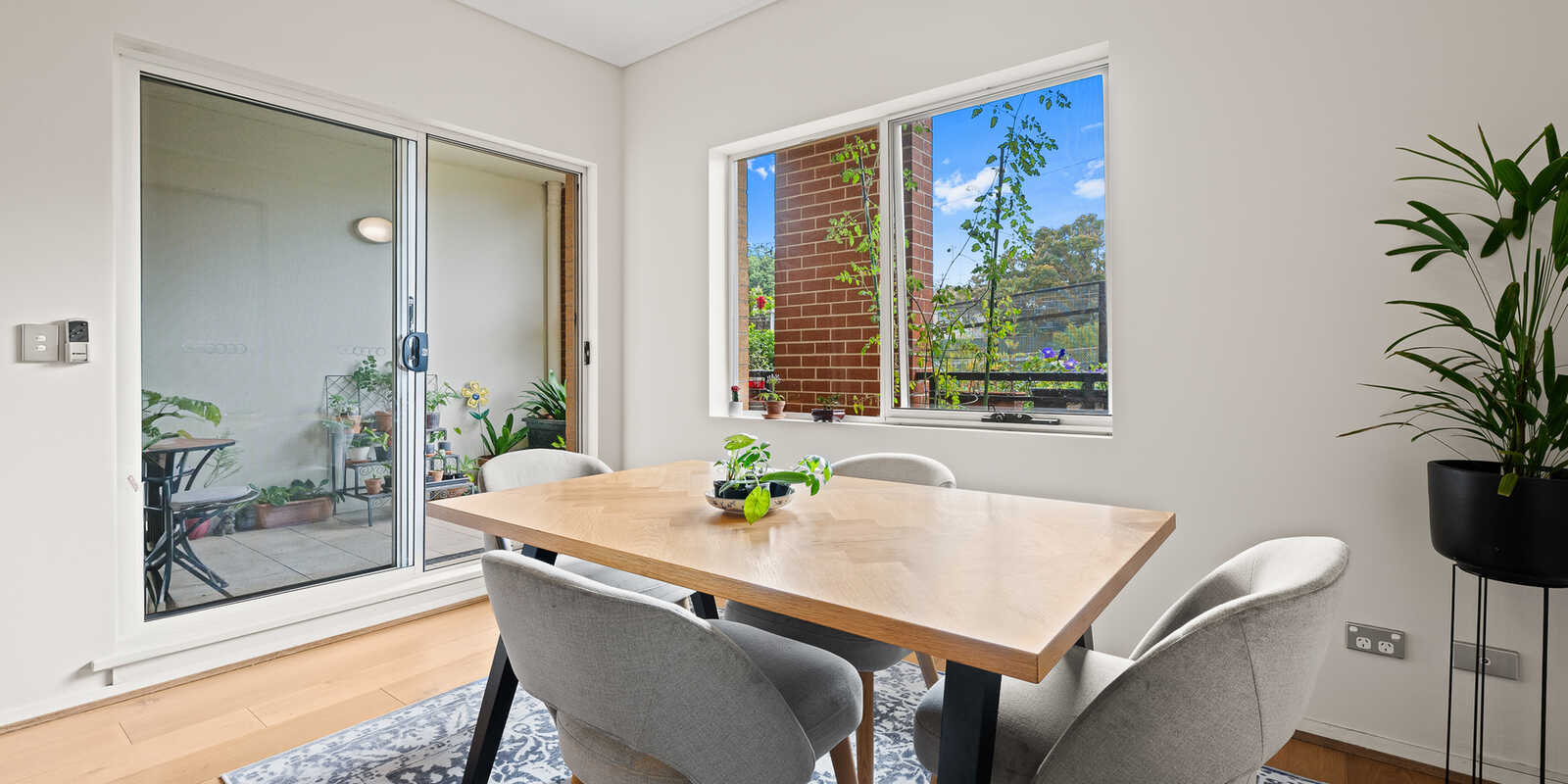 58/20 Close Street Canterbury