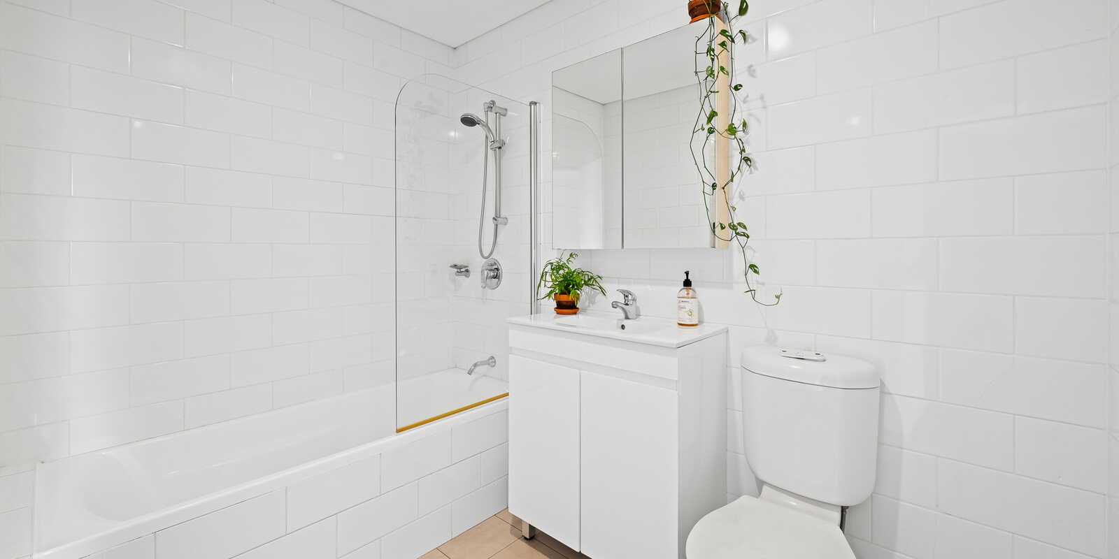 58/20 Close Street Canterbury