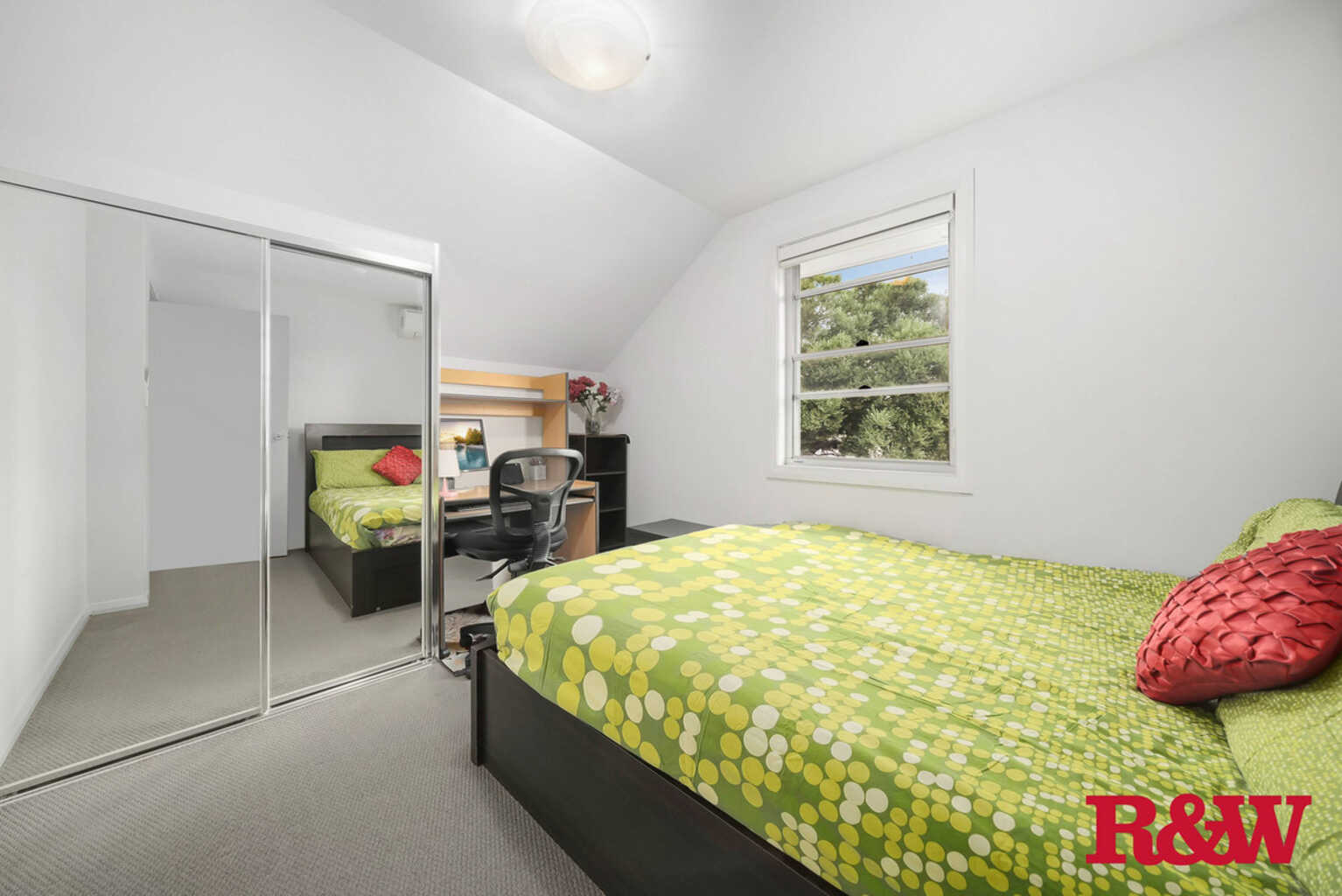7/98 Albert Street Werrington