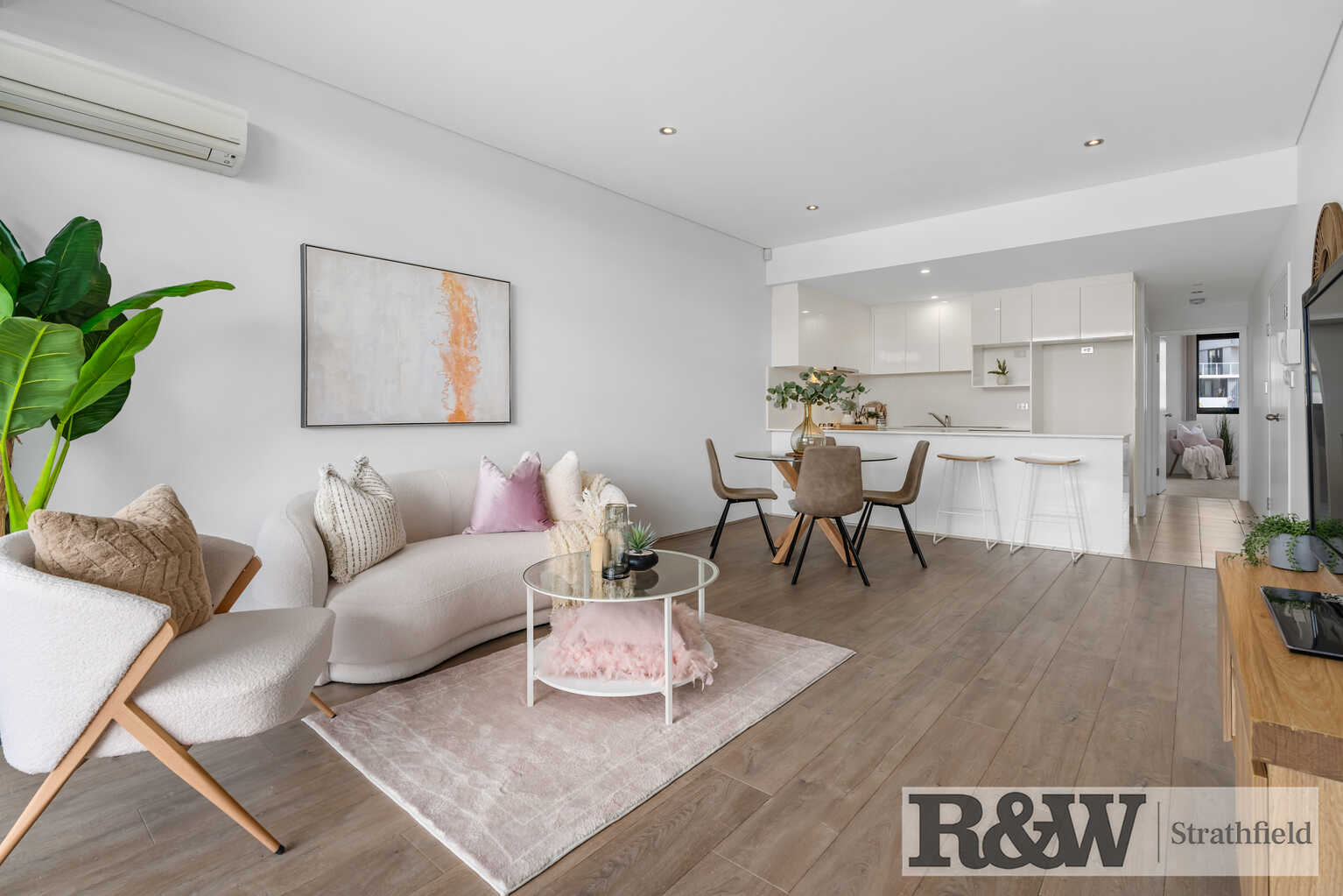 16/58 Powell St Homebush